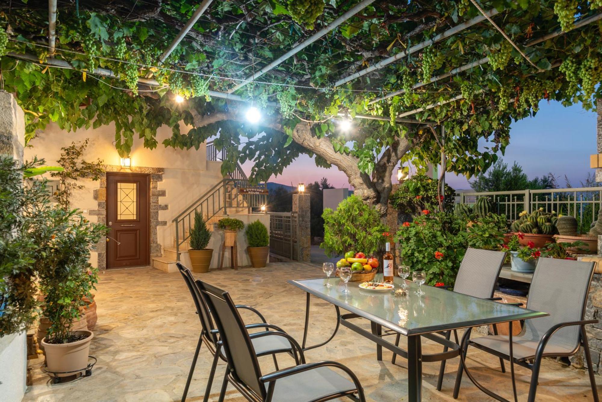 Kounenos House 伊斯特隆 外观 照片
